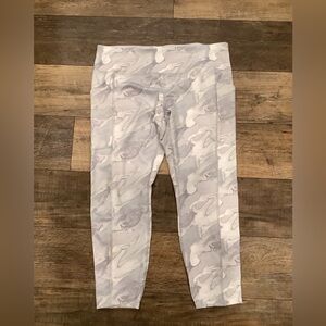 Avia Women's Gray Patterned Activewear Leggings size XXL